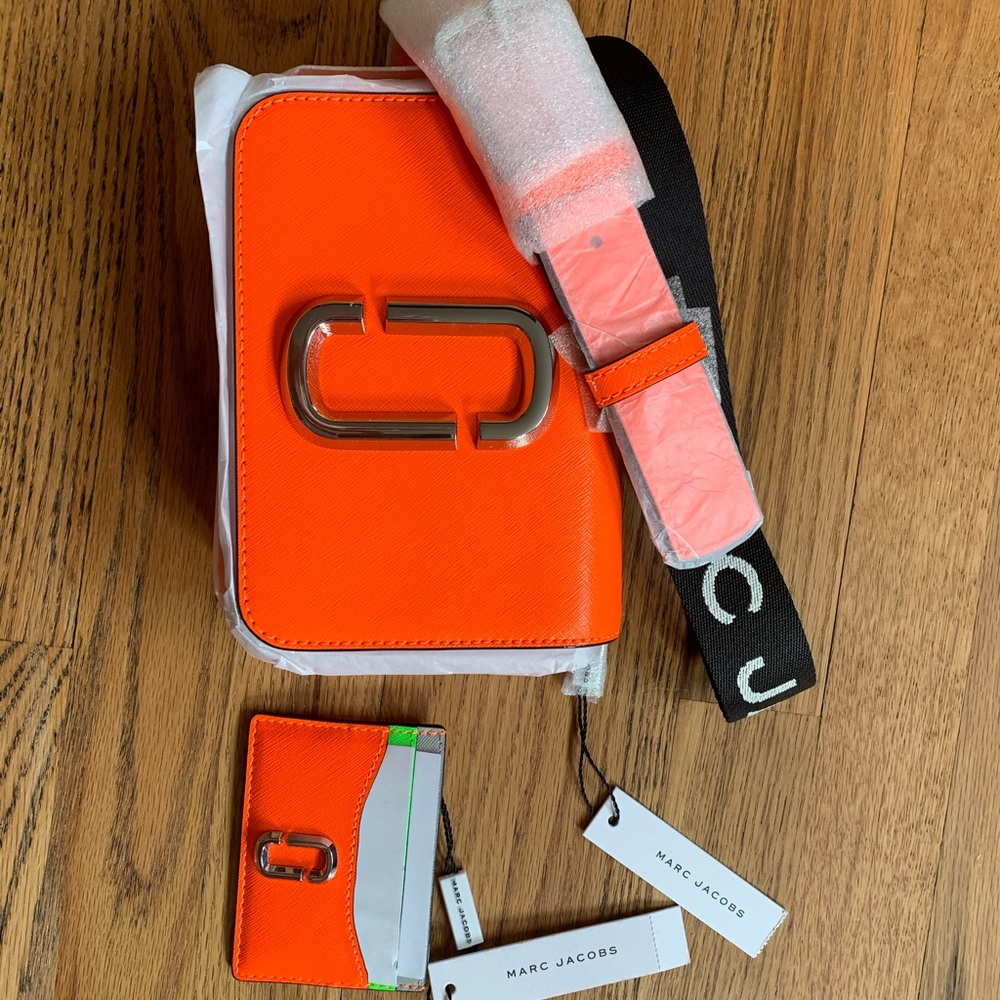 Marc Jacobs Hip Shot Fluoro Belt Bag + Cardholder